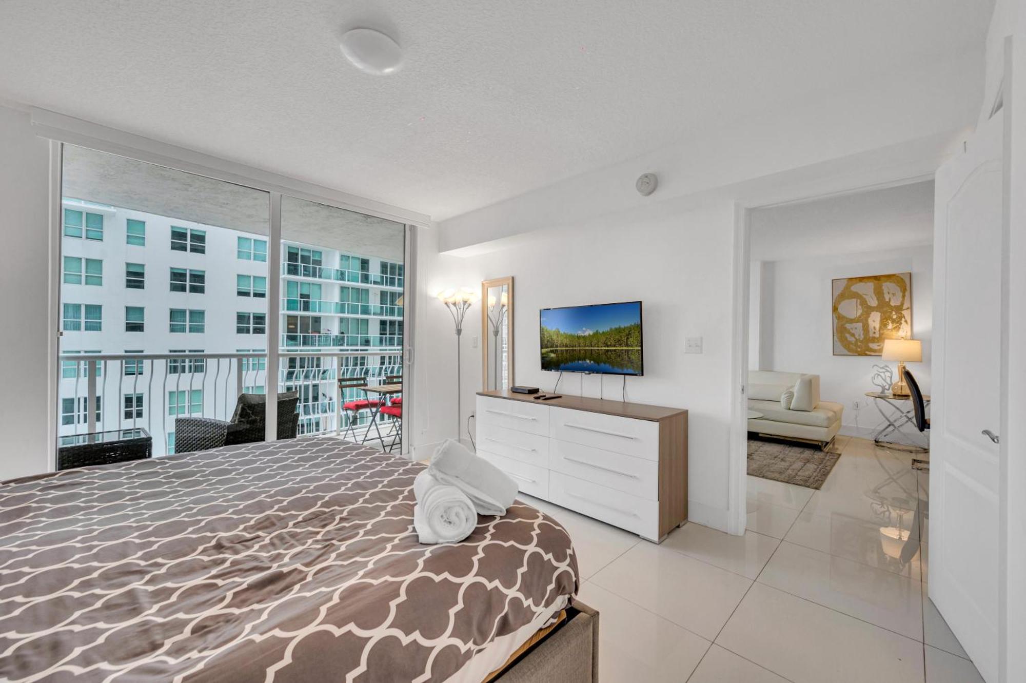 Luxury 1 Bedroom • Brickell • Unique Views Miami