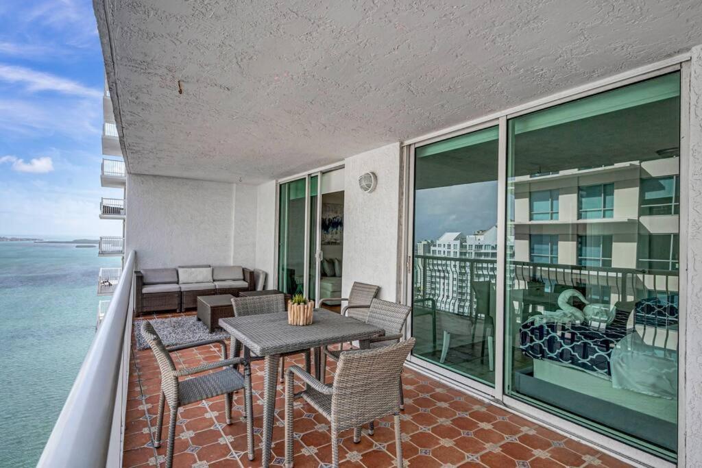 35th Floor 1 Bed 1 Bth • Brickell • Ocean View
