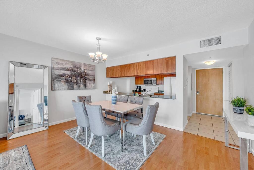 35th Floor 1 Bed 1 Bth • Brickell • Ocean View * Miami