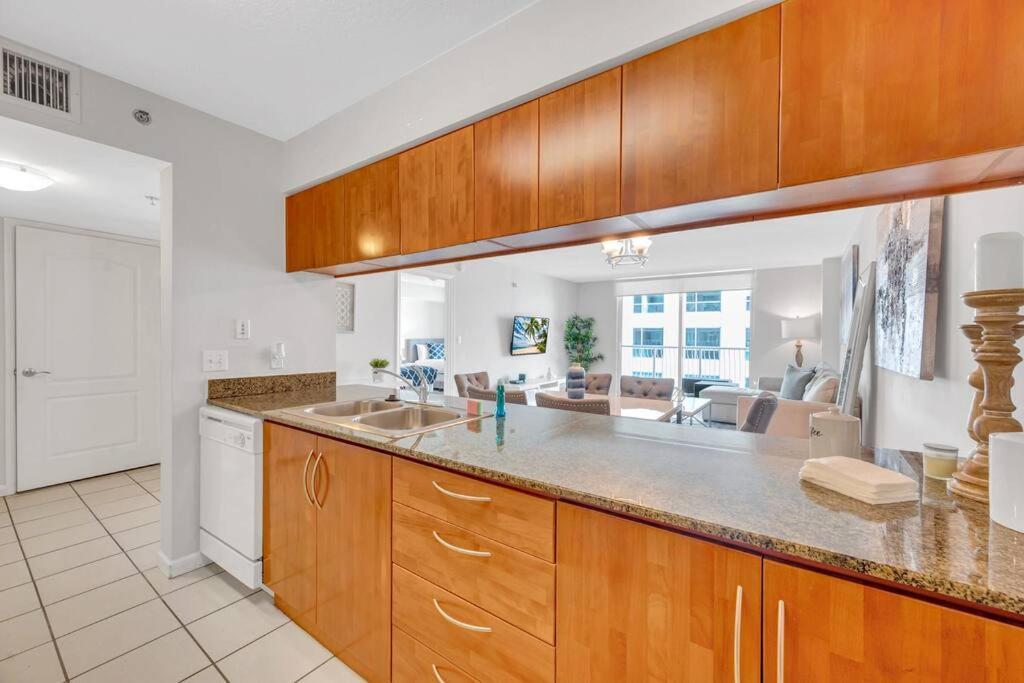 35th Floor 1 Bed 1 Bth • Brickell • Ocean View Apartment Miami