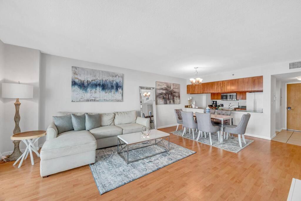 35th Floor 1 Bed 1 Bth • Brickell • Ocean View Apartment