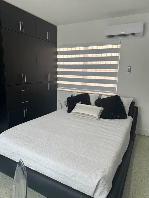 Villaclara Studio-little Havana * Miami