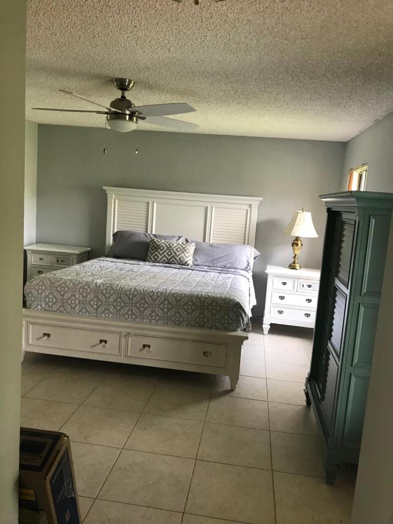 82-10sw 135av * Miami
