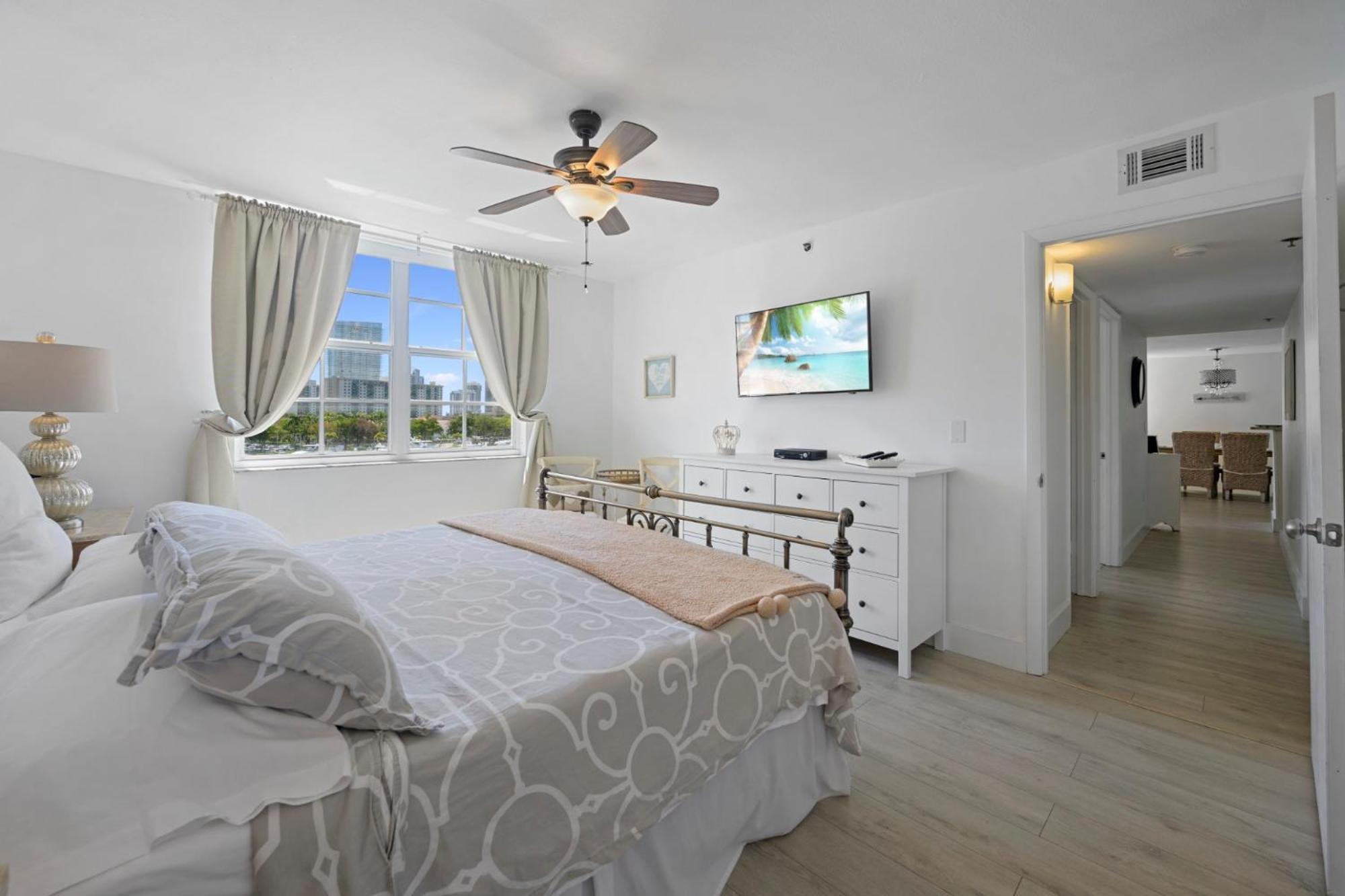 Apartment Yacht Club At Aventura Amazing Marina View Parking Included *