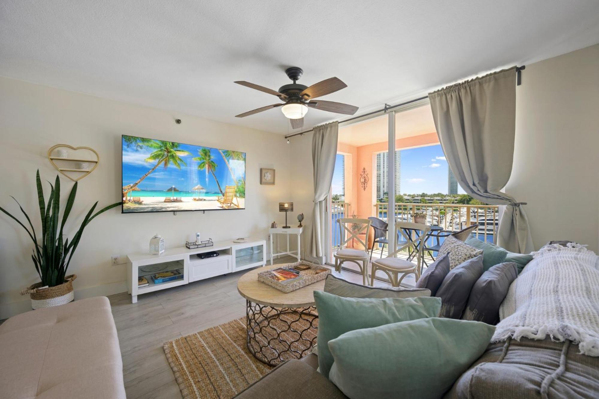 Yacht Club At Aventura Amazing Marina View Parking Included *