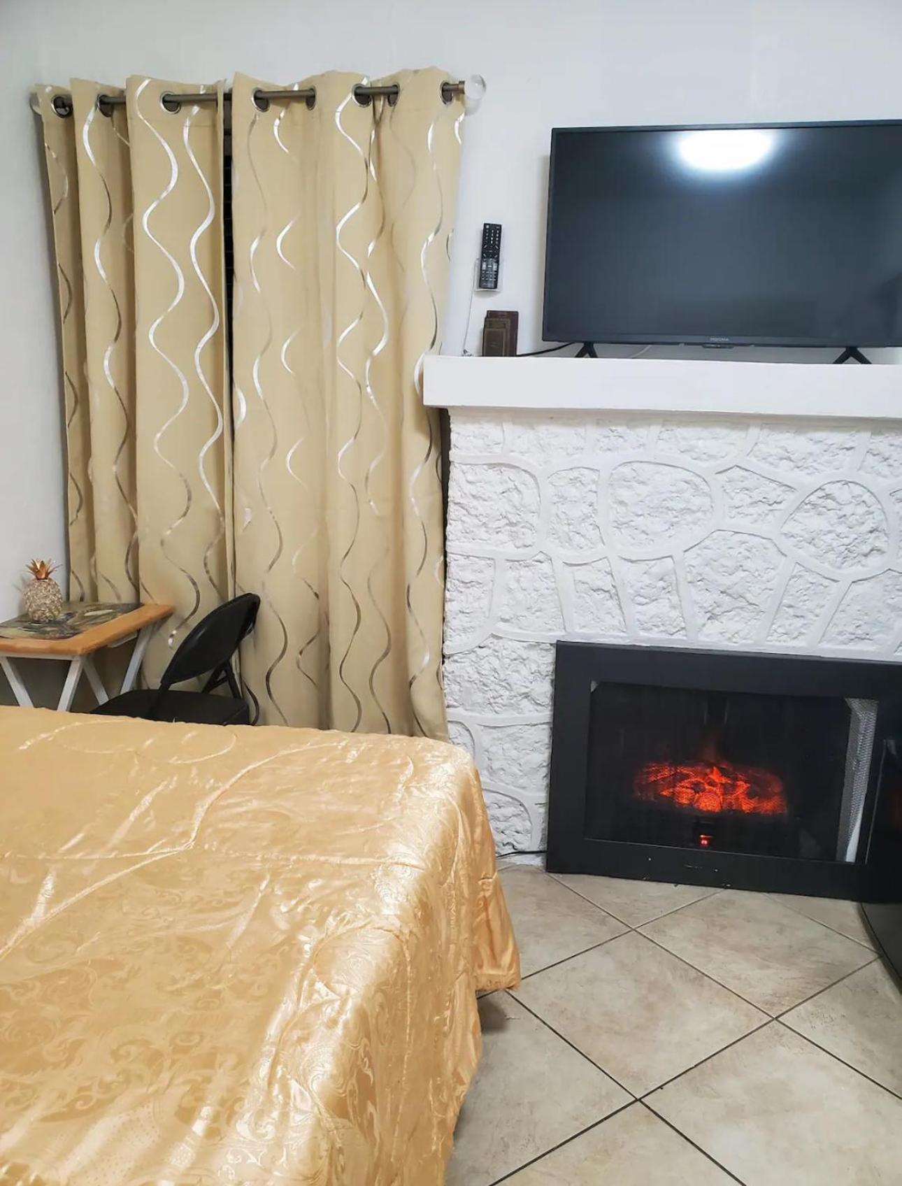 B4 Value On Private Bedroom With Private Bathroom In Little Havana, * Miami