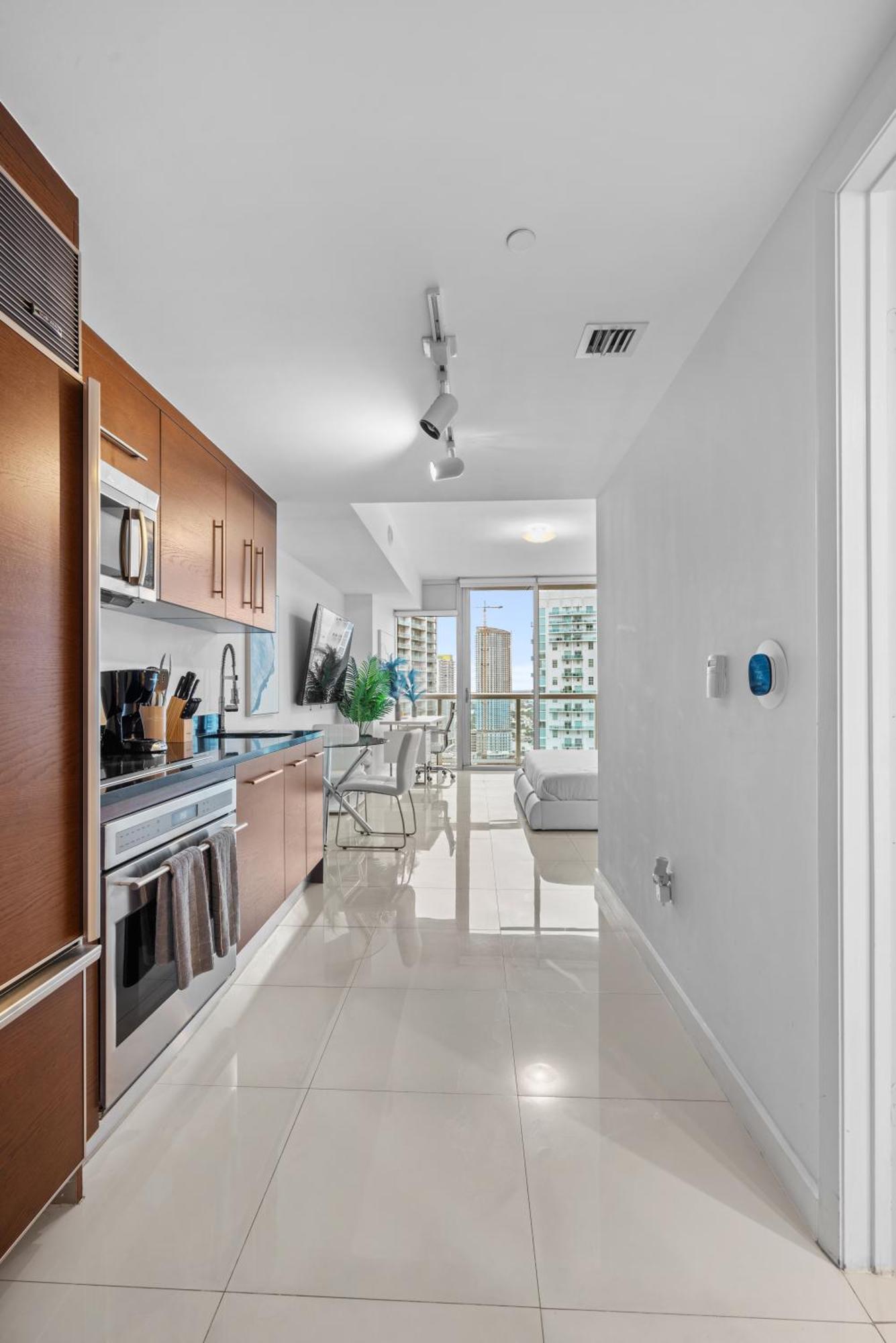 In Brickell Business District Icon Residences Apartment