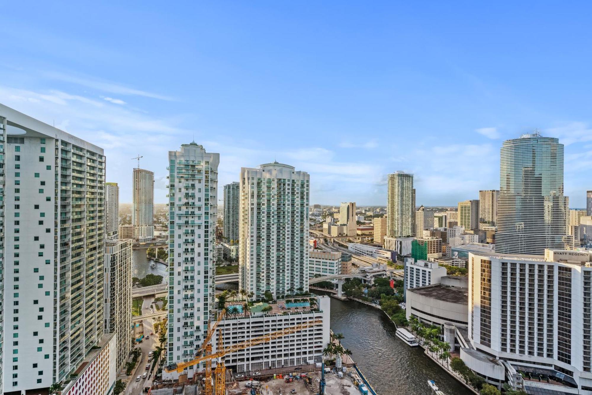 In Brickell Business District Icon Residences