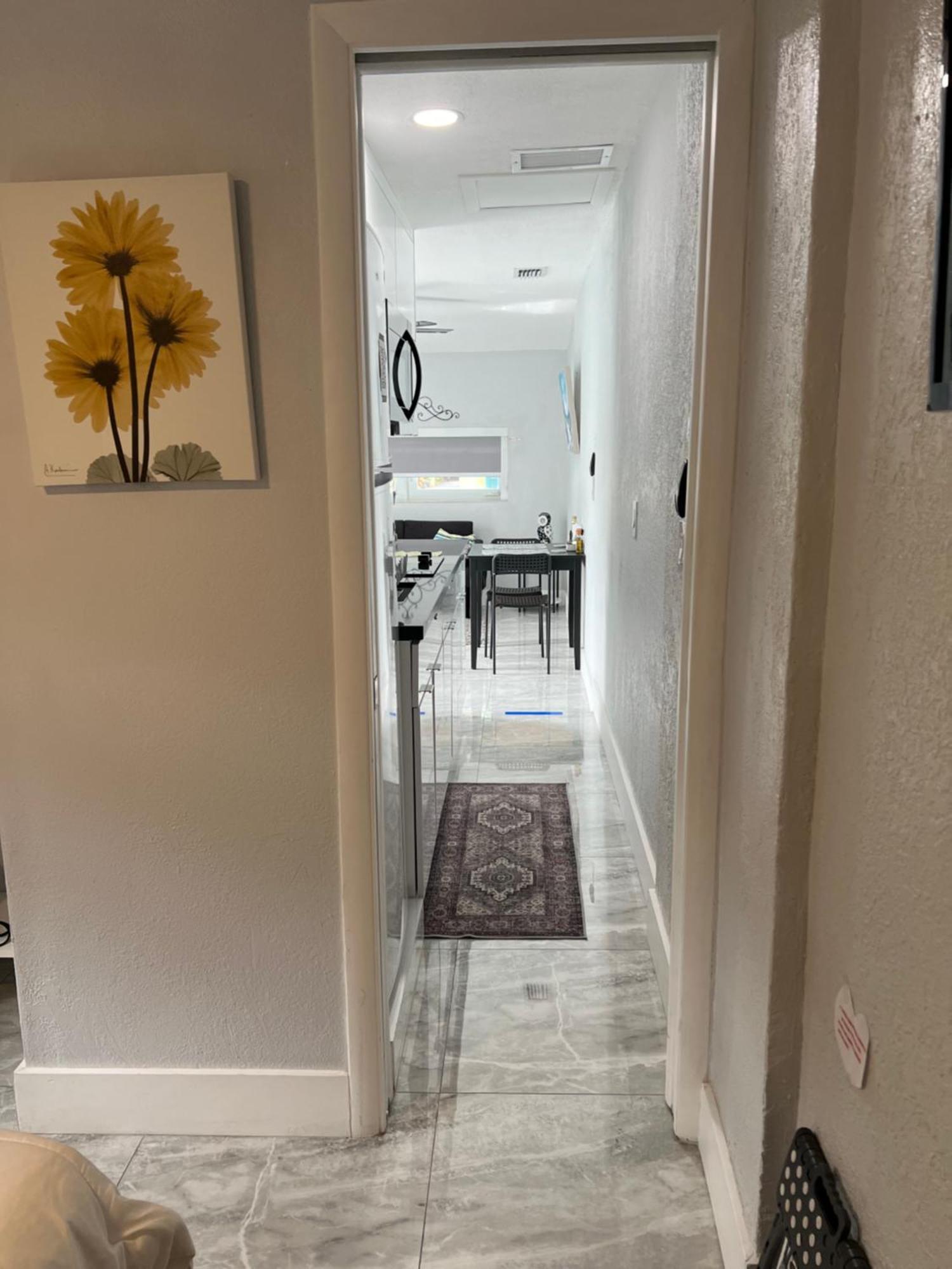 Little Gables Studio-your Escape-10min Airport Apartamento