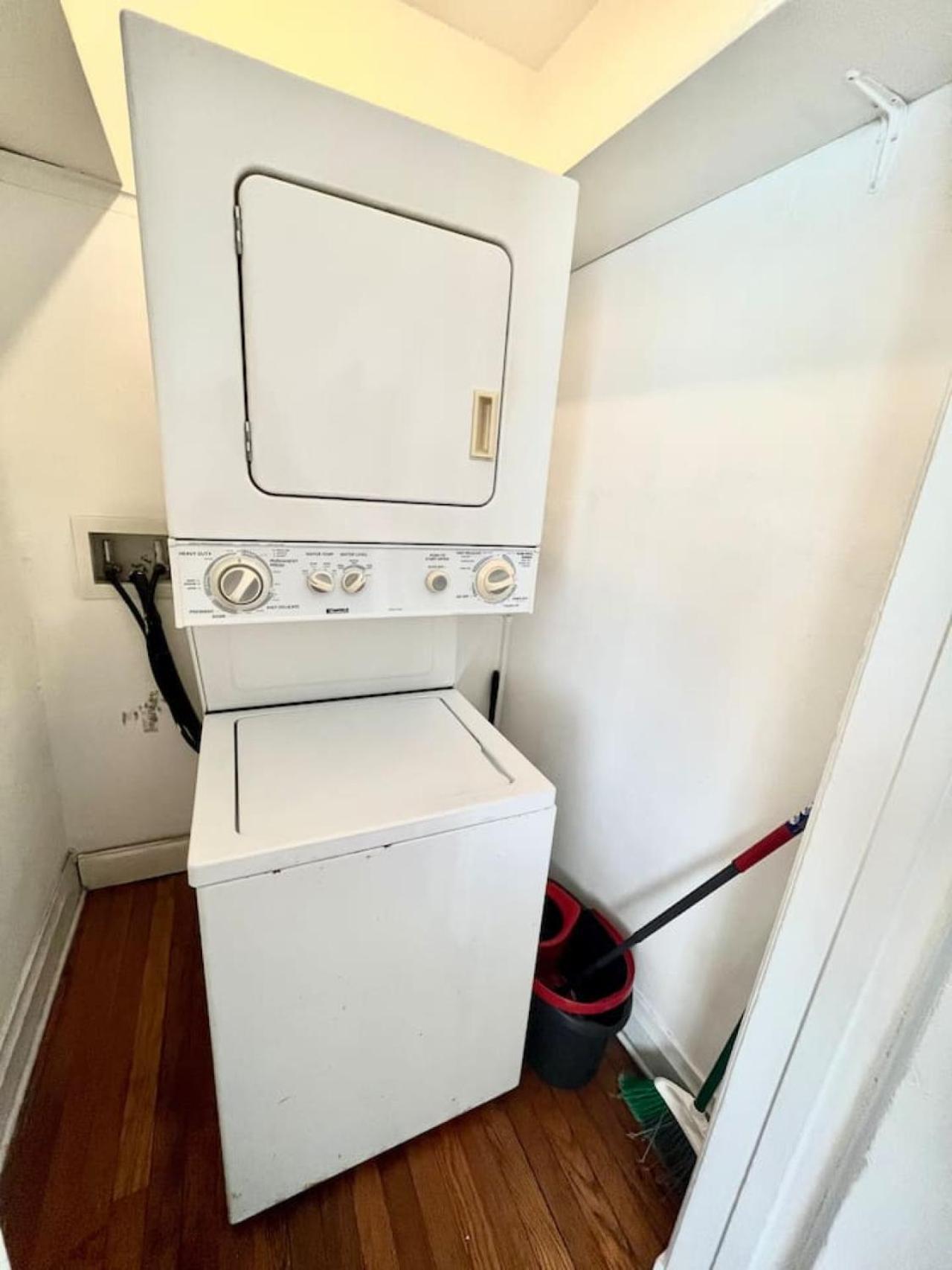 Coral Gables Picasso In Art Building With Patio Apartment *