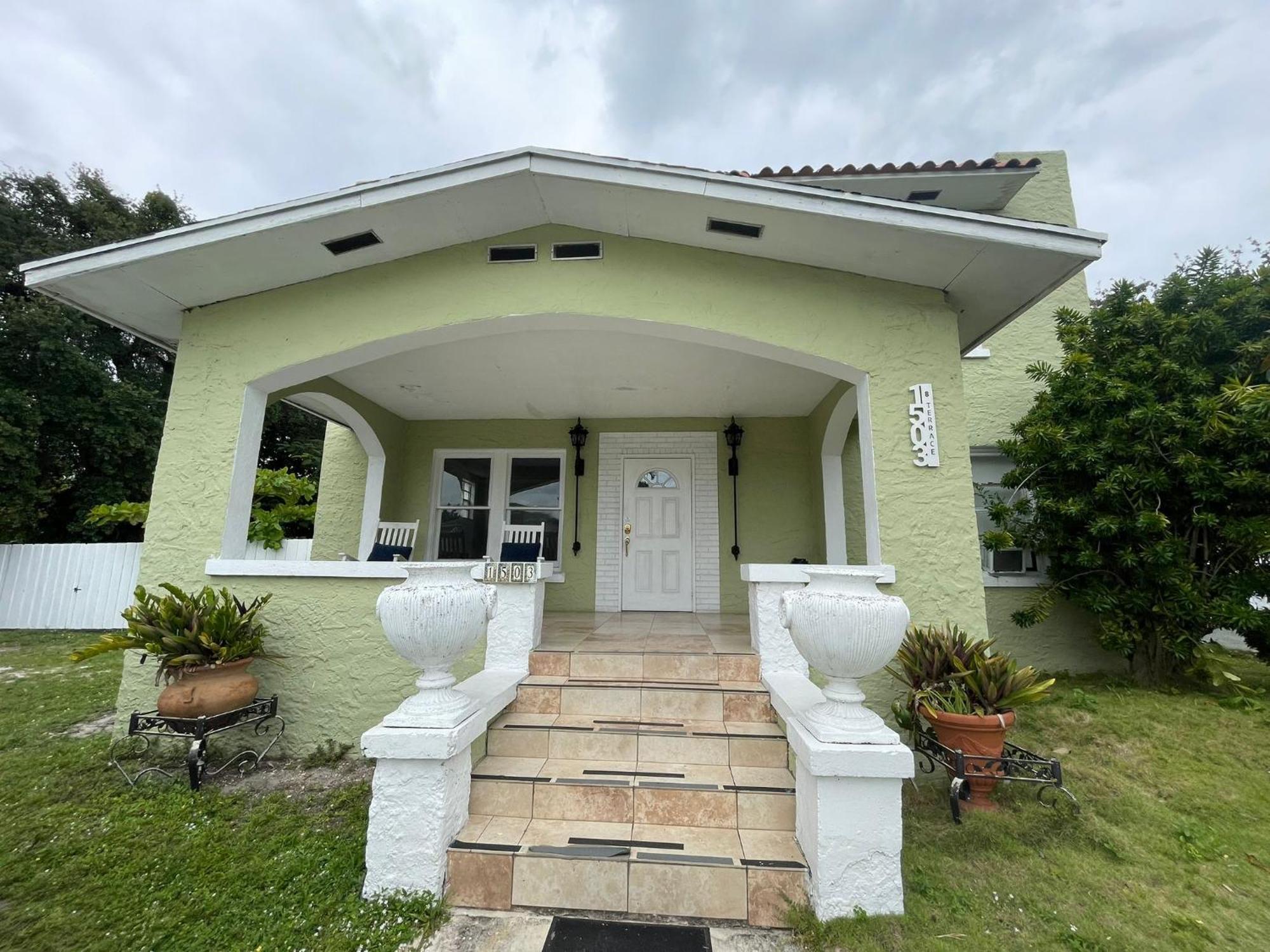 Homestay Cozy Aqua Private With Parking Miami