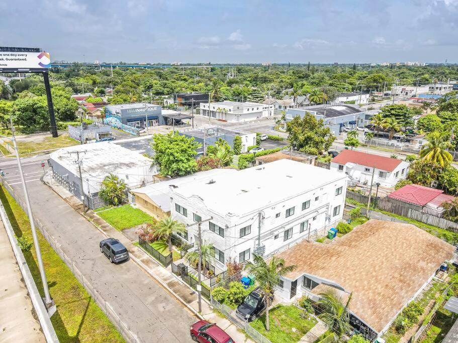 Apartment Wonderful 5 Min Walking To Design District 8 Miami