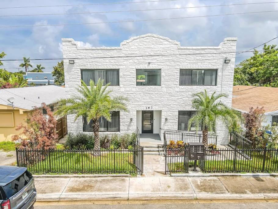 Wonderful 5 Min Walking To Design District 8 Apartment *