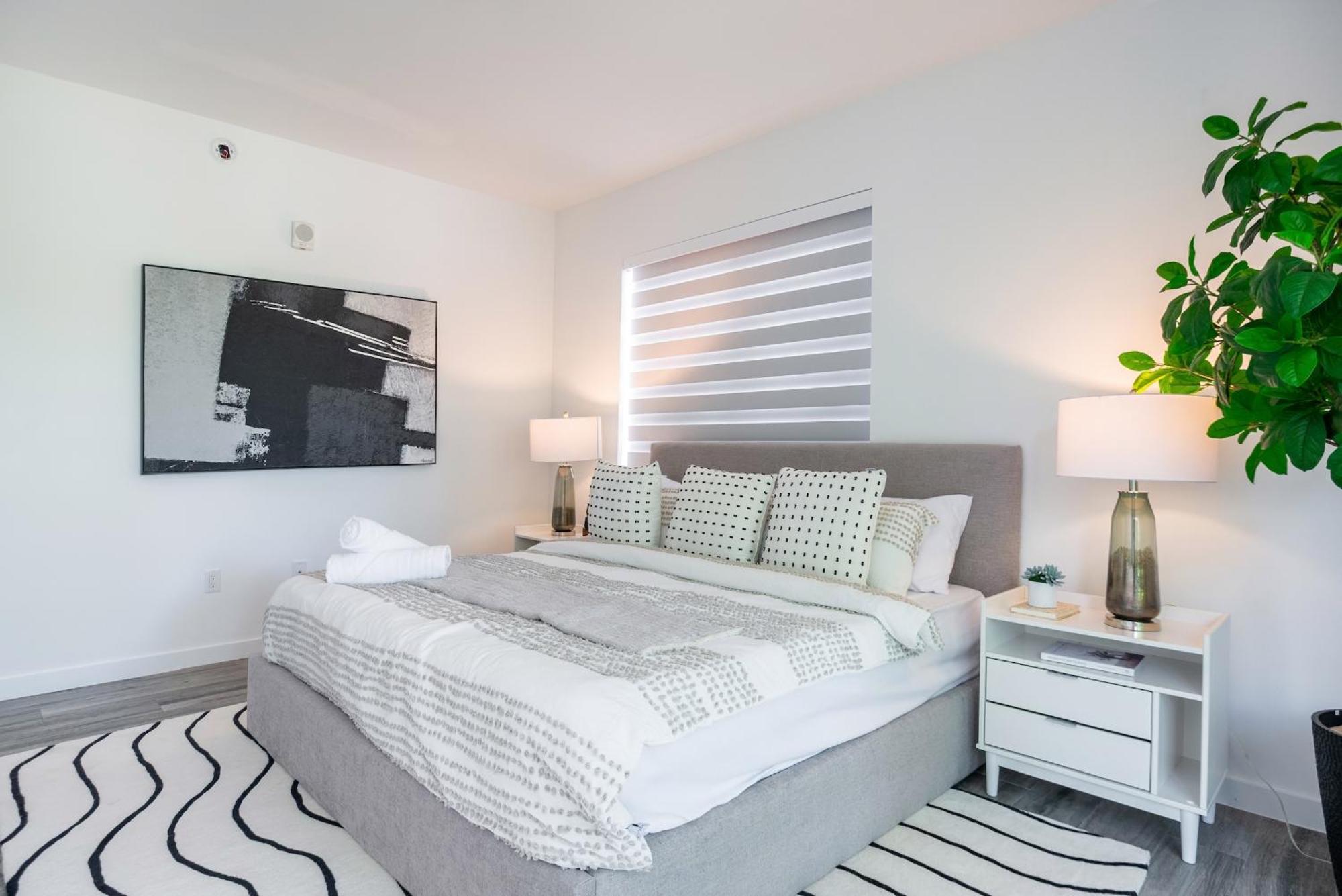 Stylish 2br With Private Balcony Apartamento Miami