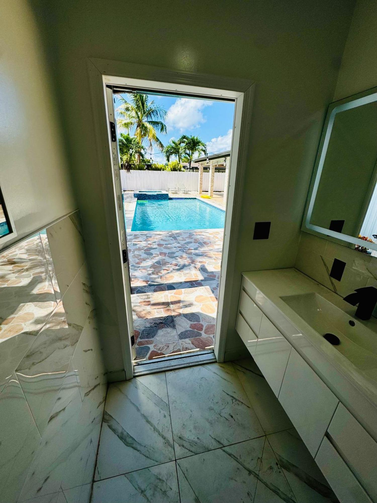 Casa de férias Heated Pool Hot Tub