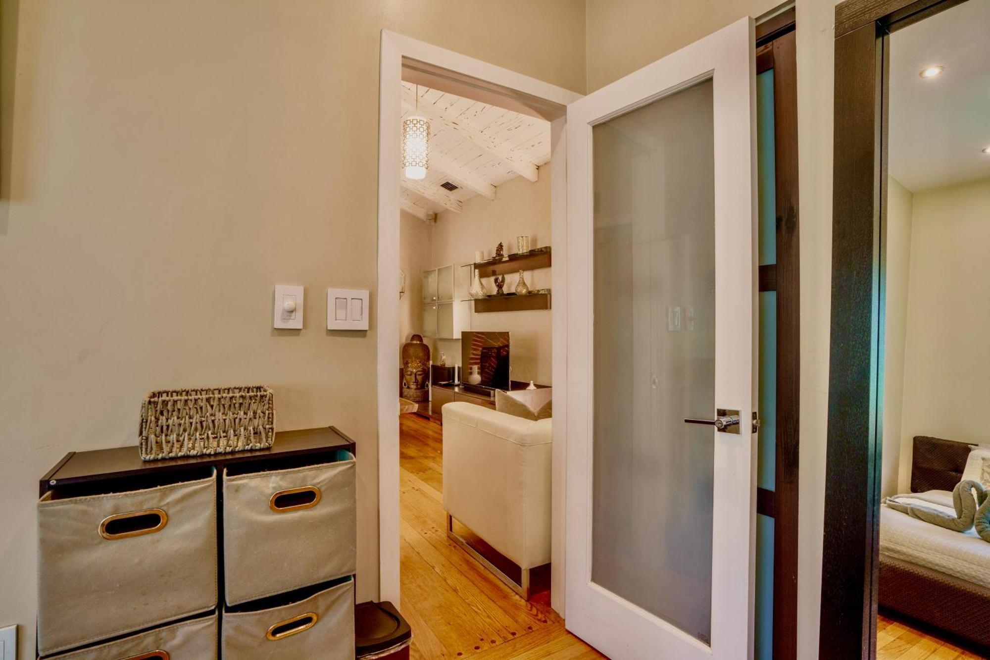 Holiday home Seaside Haven: Gated 2-bedroom With Den And Parking Miami