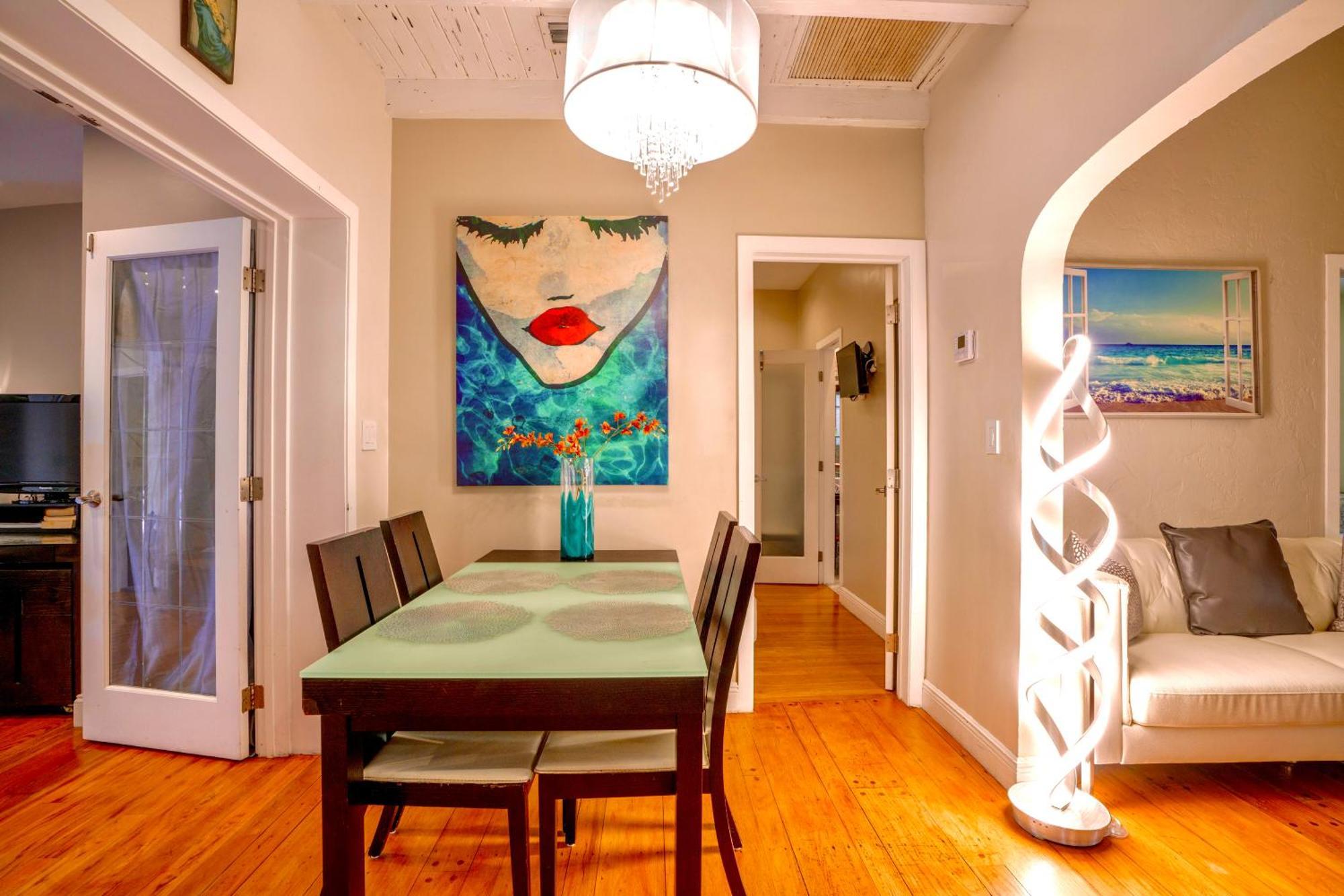 Seaside Haven: Gated 2-bedroom With Den And Parking