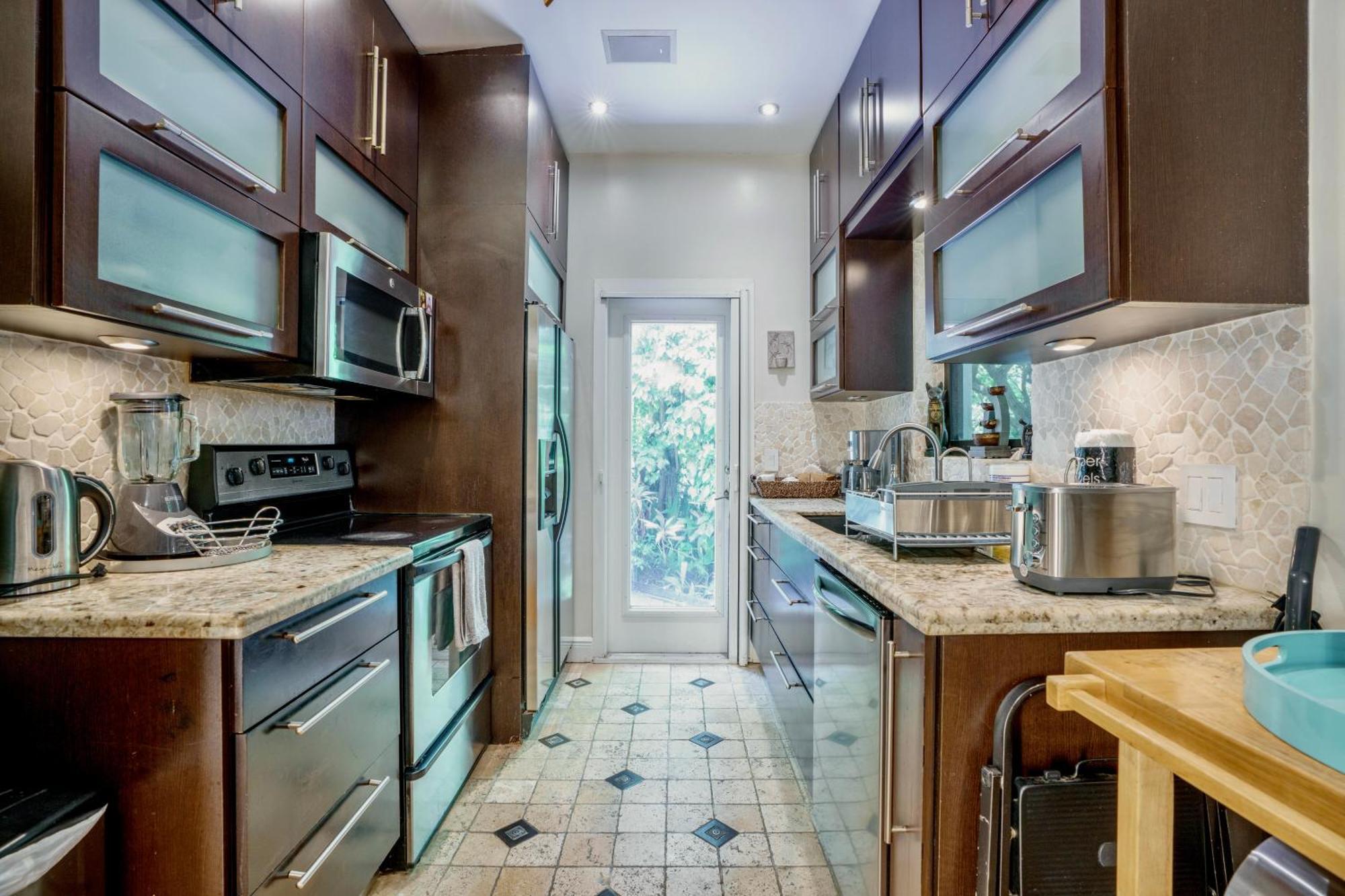 Holiday home Seaside Haven: Gated 2-bedroom With Den And Parking Miami