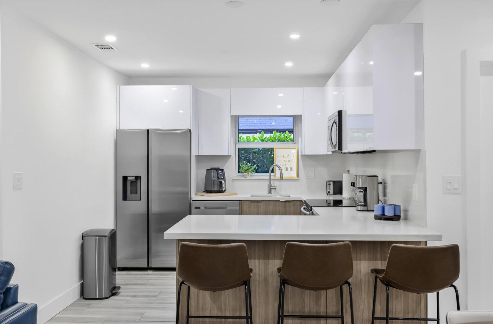 Modern In Design District ! Holiday home Miami