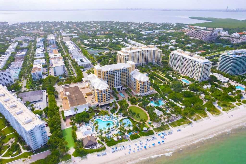 The Palms, Ocean View Located At Ritz Carlton - Key Biscayne