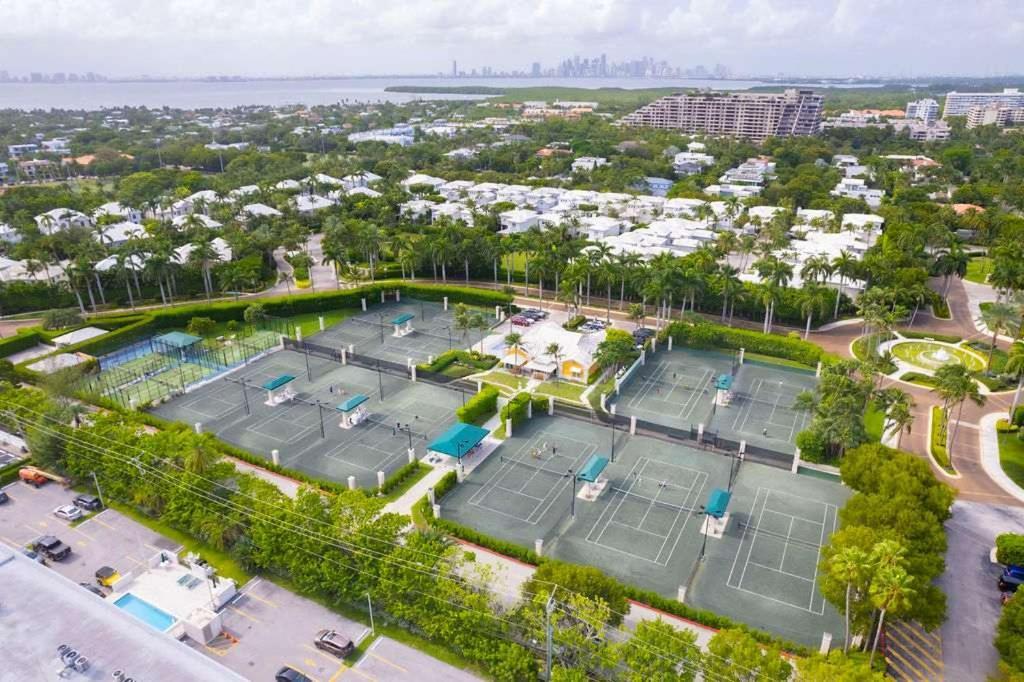 Holiday home The Palms, Ocean View Located At Ritz Carlton - Key Biscayne Miami