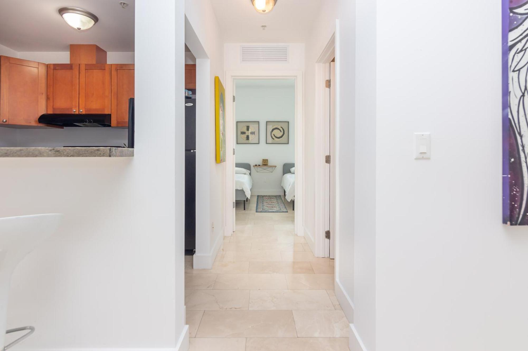 Downtown 5 People - 5 Minutes To Bayfront Park Apartment