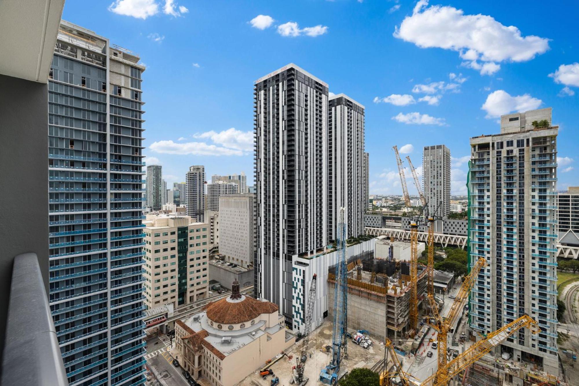 Elegant With Amenities Access! Apartamento *