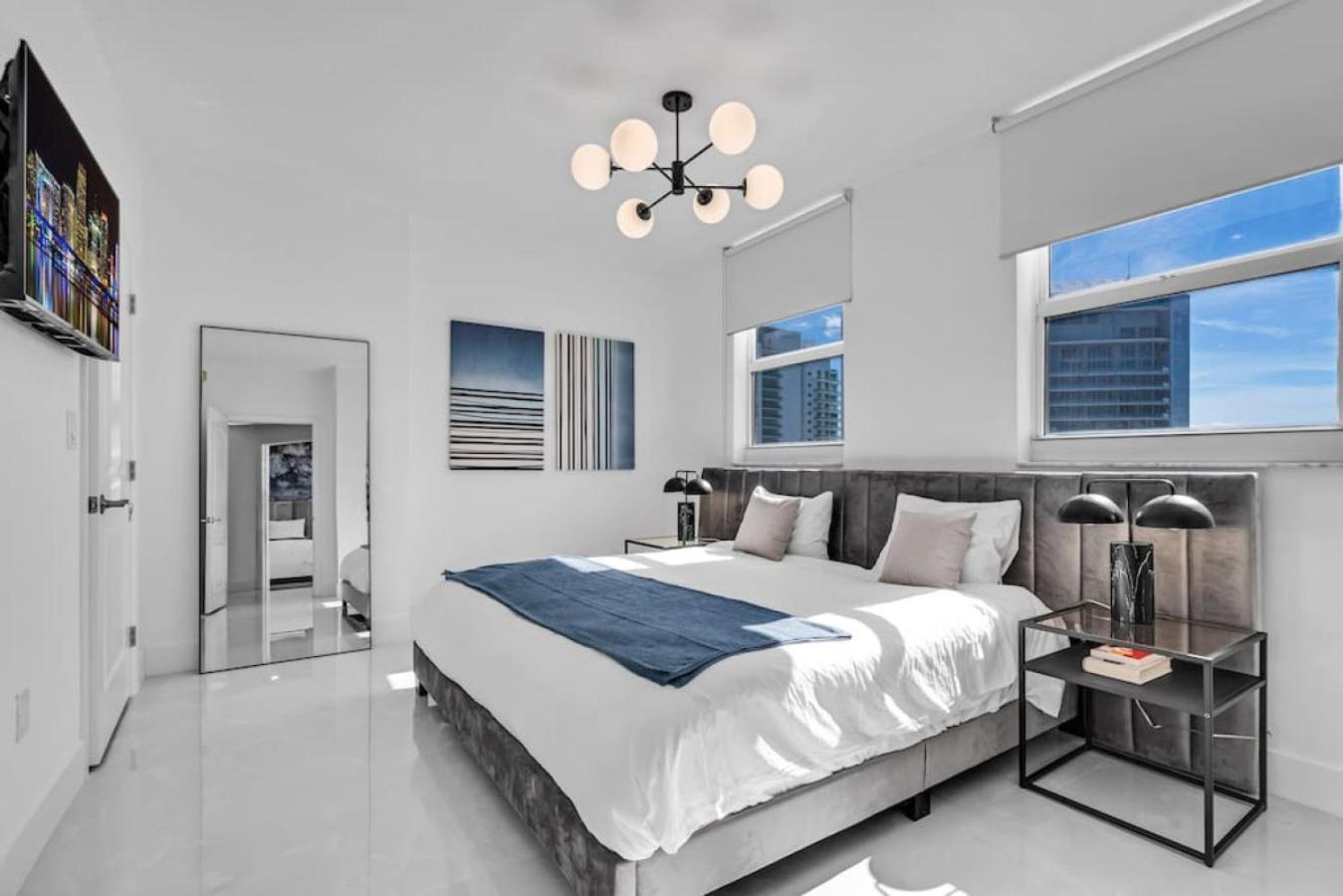 Luxe Brickell Gem With Huge Balcony N Ocean Views * Miami