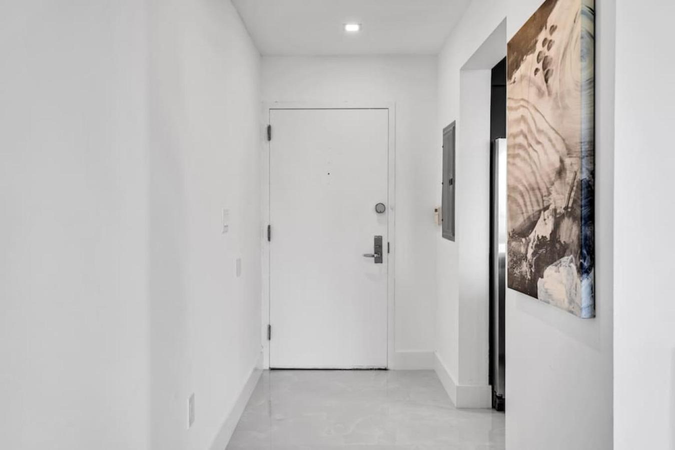 Luxe Brickell Gem With Huge Balcony N Ocean Views * Miami