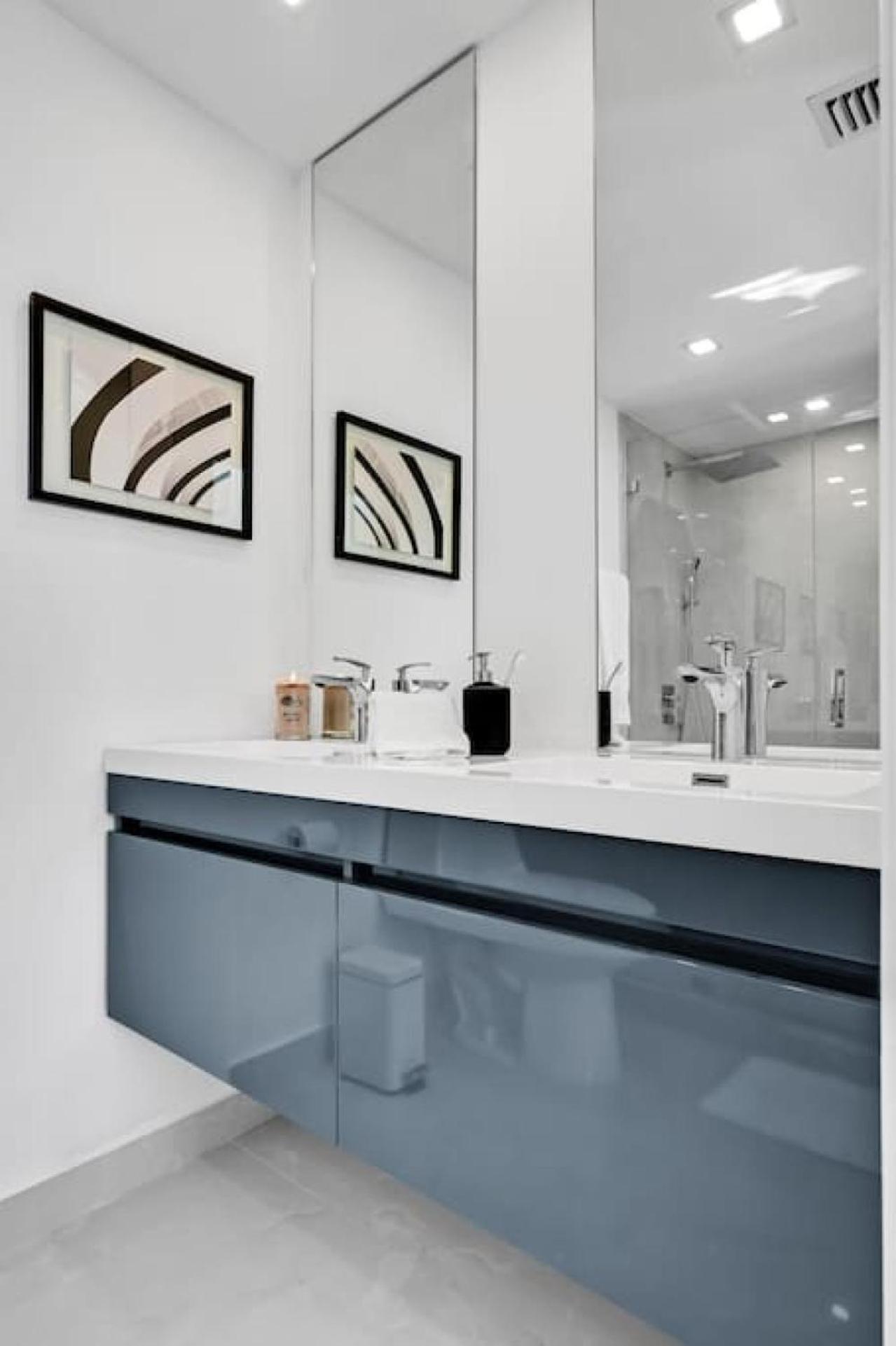 Luxe Brickell Gem With Huge Balcony N Ocean Views