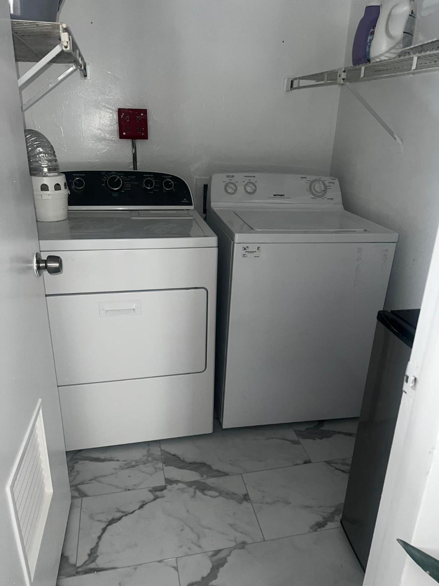 Penthouse 2 Stroy 2 Bedroom Water Views *