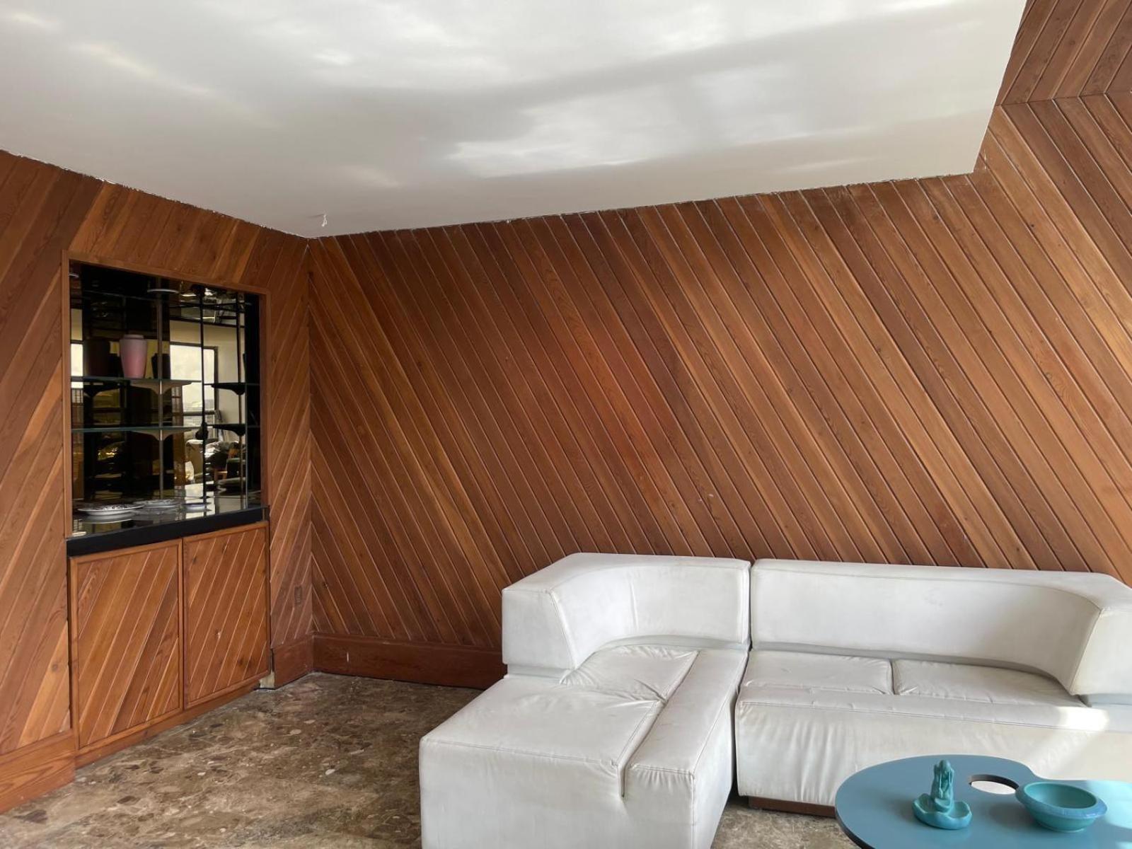 Penthouse 2 Stroy 2 Bedroom Water Views *