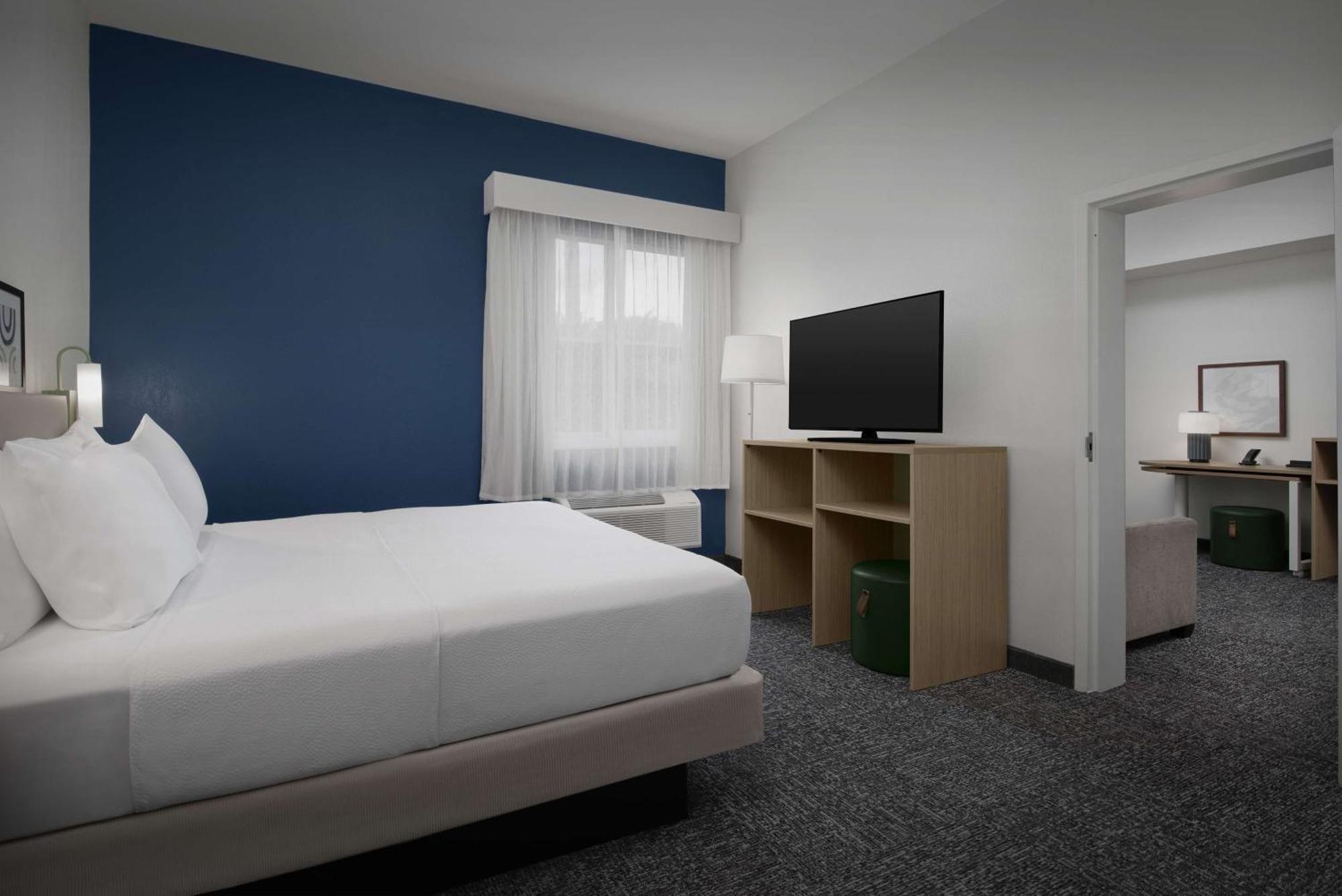 Spark By Hilton Doral 3*