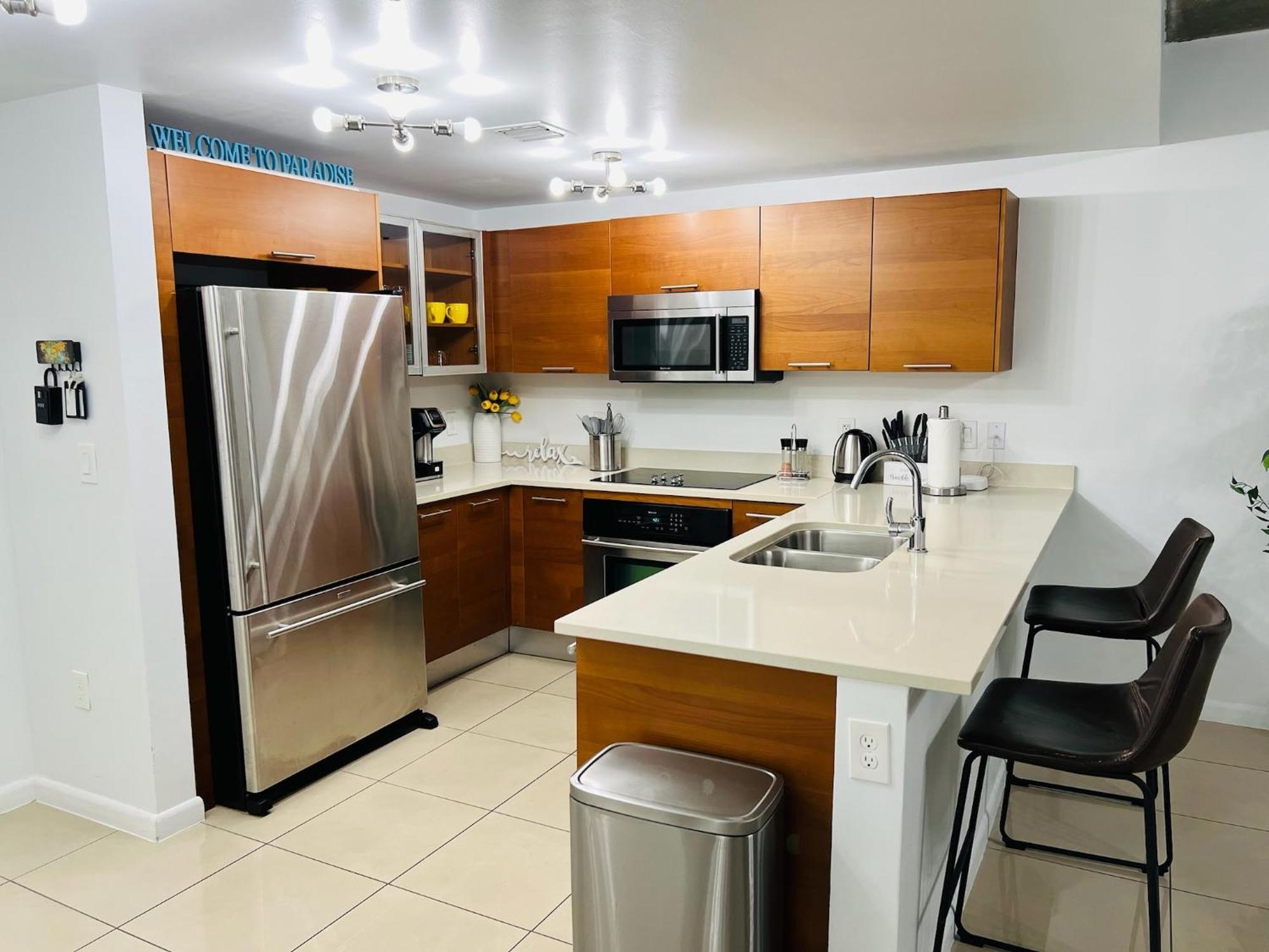 Aparthotel Spacious 2bd 2bth At Midblock