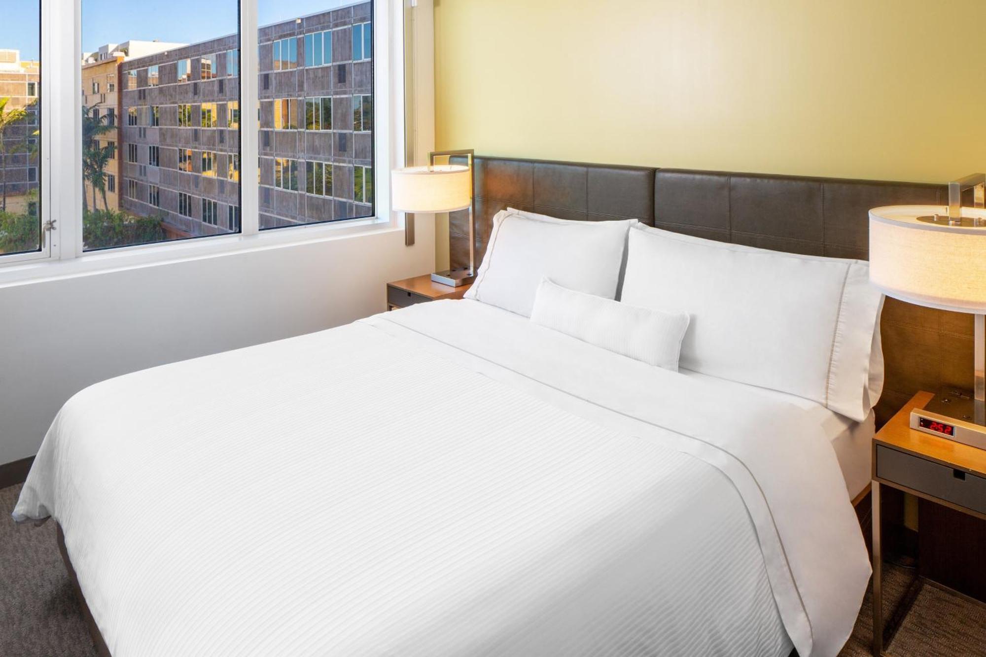 Hotel Element International Airport