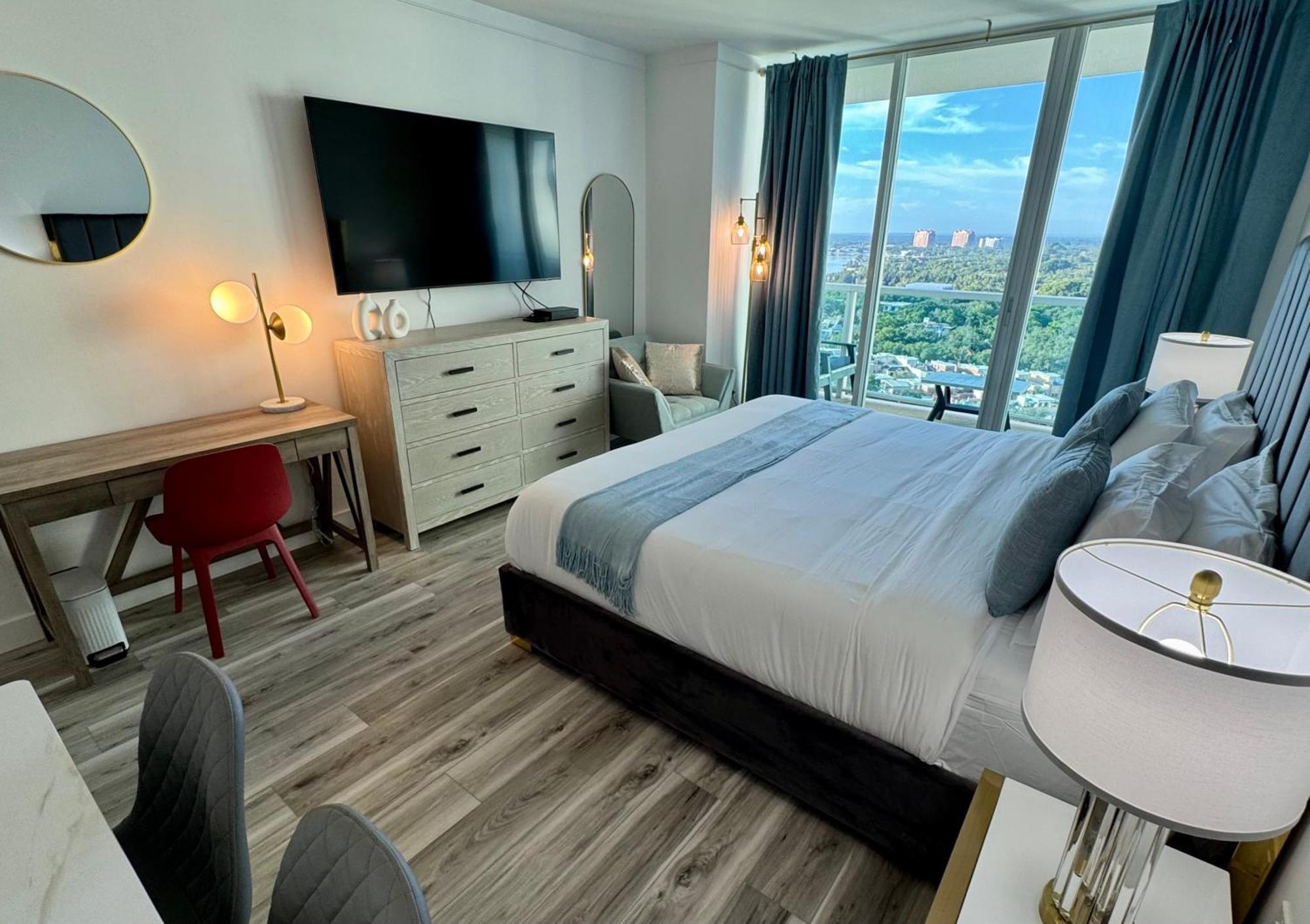 Aparthotel Balcony Ocean View ! Wifi - Pool - Gym - Parking