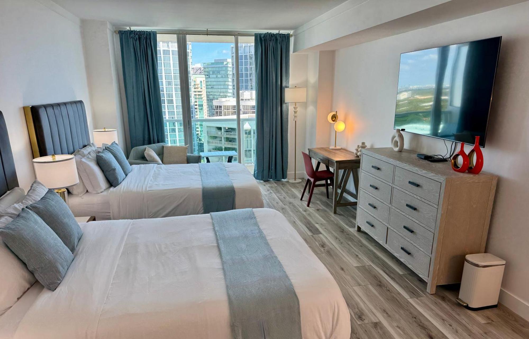 Balcony Ocean View ! Wifi - Pool - Gym - Parking Aparthotel *