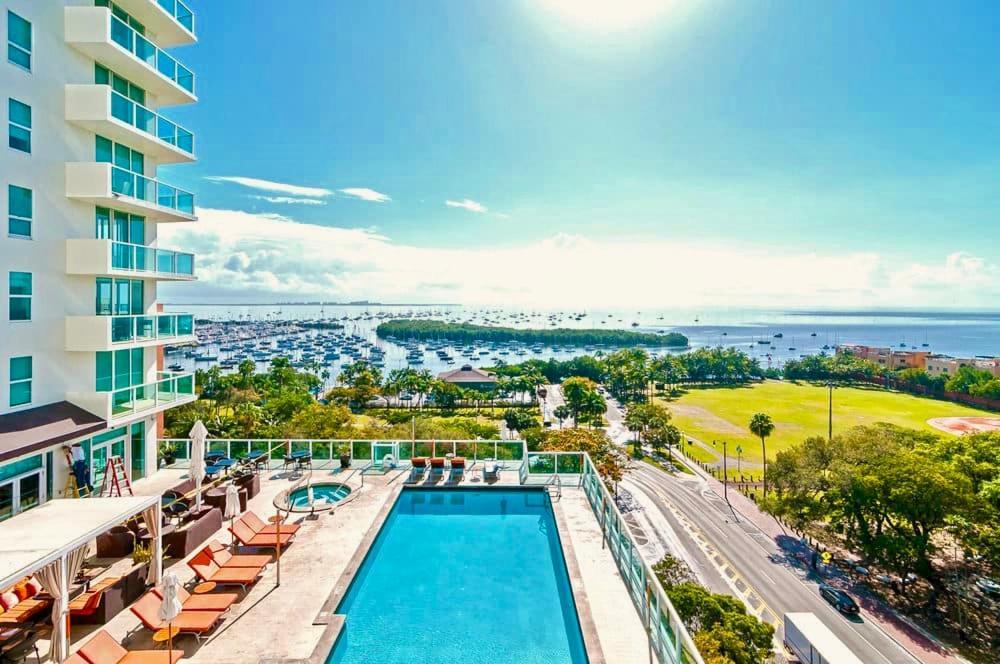 Apartment Balcony Ocean View ! Pool - Wifi - Gym - Parking