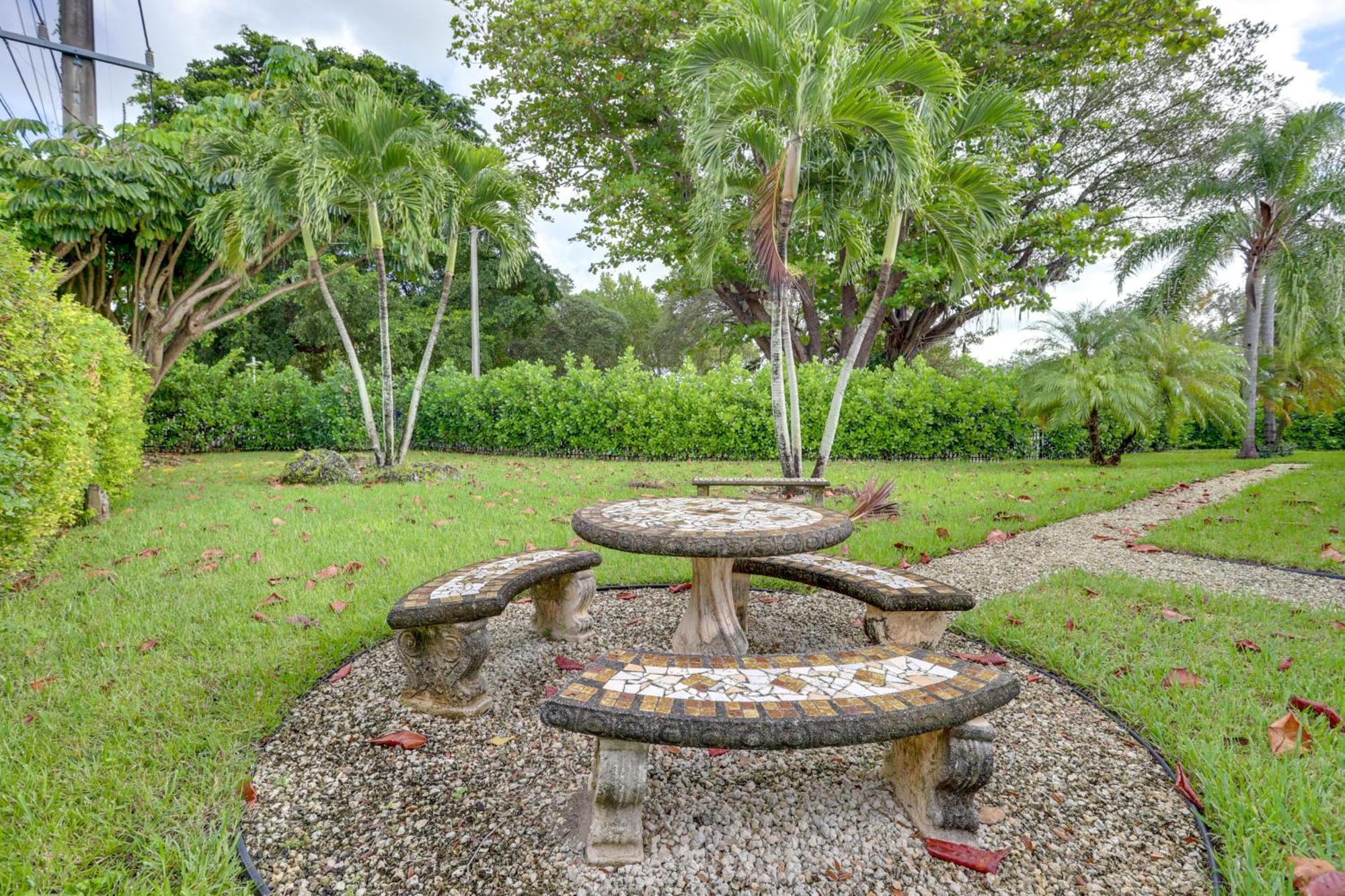 Spacious And Serene Walk To Metrorail! Holiday home *