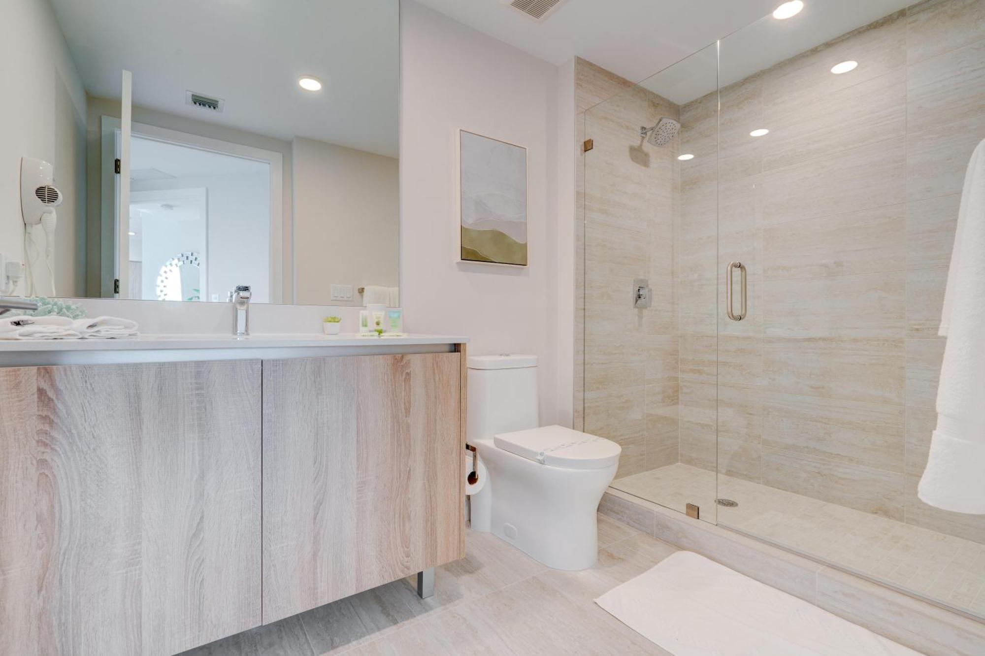 3900-902ch Design District, 2 Bedrooms & 2 Bathrooms Miami