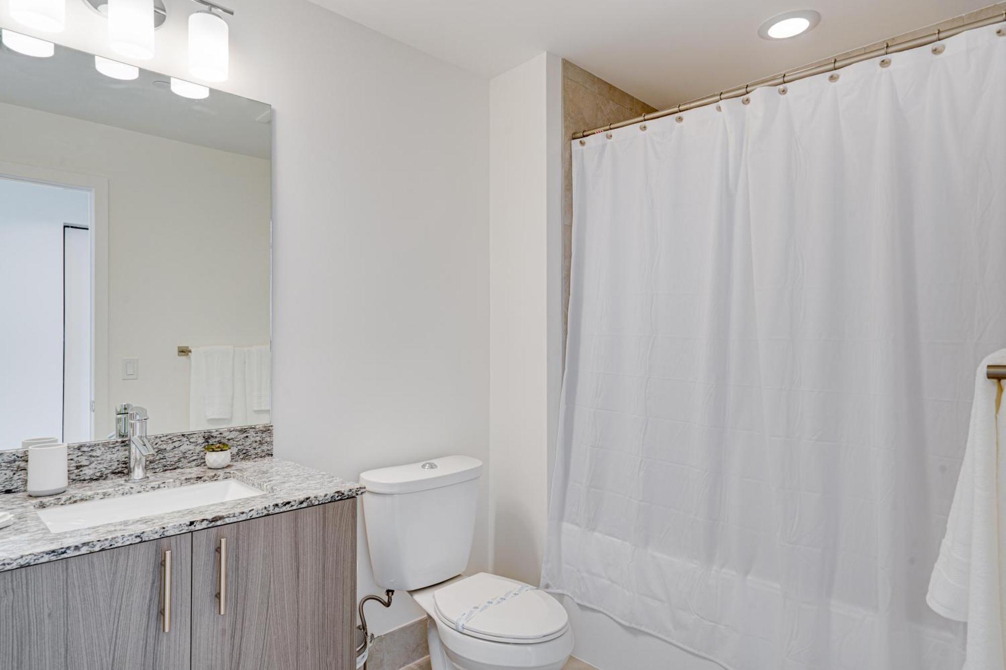 Apartamento 805mm Downtown Doral 2 Bedrooms & 2 Bathrooms Miami