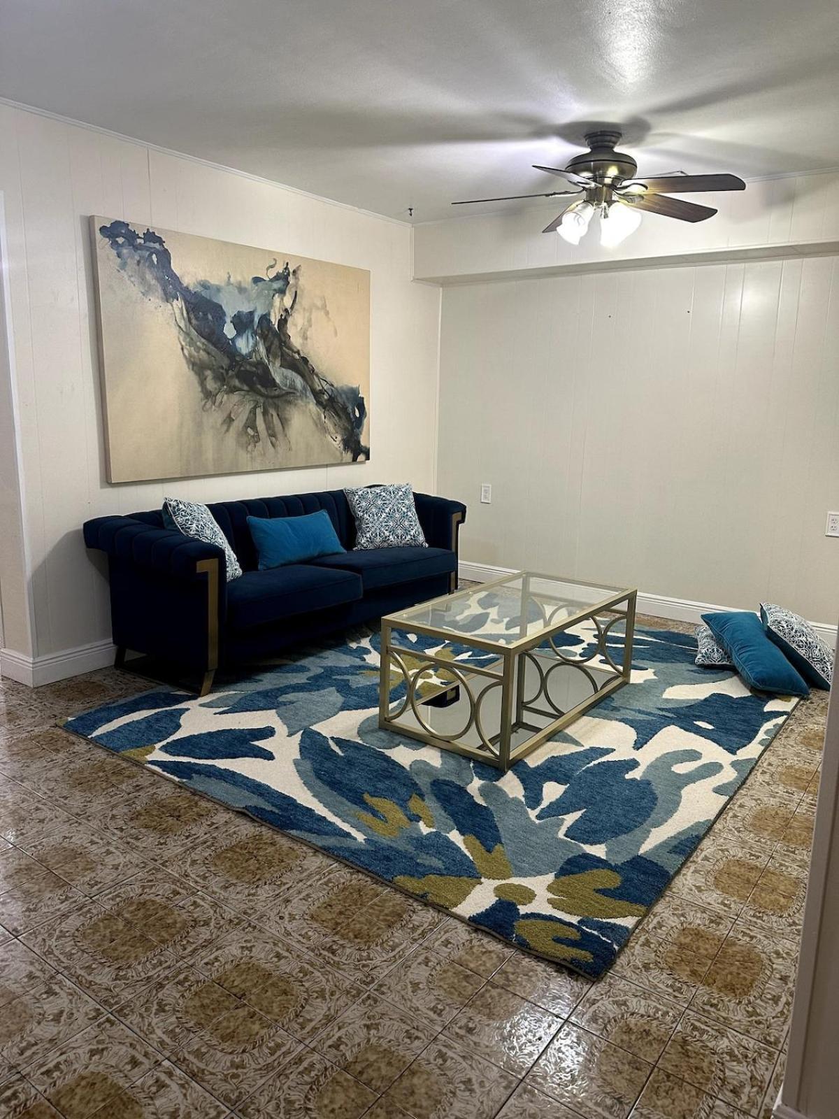 Bed3 Queen Quarter Femaleonly Shared Bed Apartamento