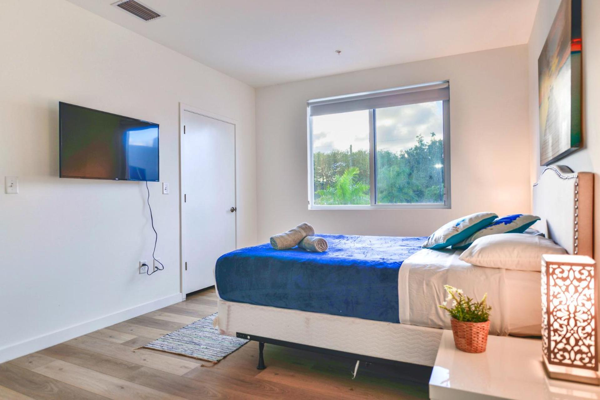 If Are Looking For Spacious Townhouse Is For *
