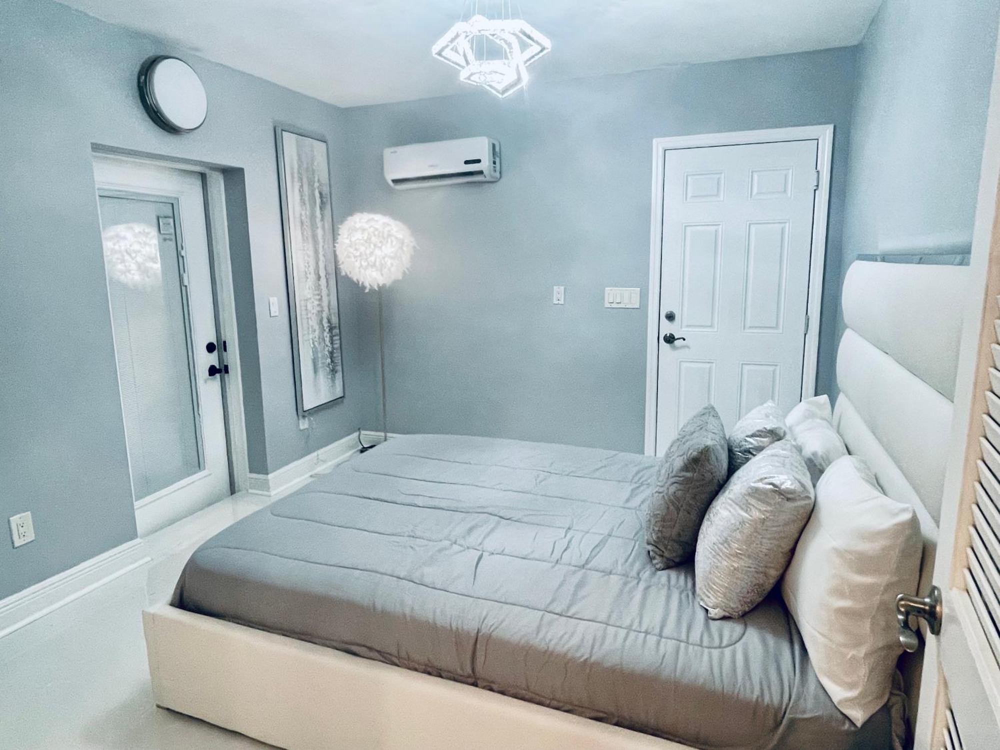 Holiday home Location!! Miami