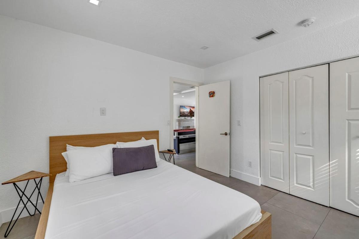 - Pool & Hot Tub Escape Pousada Miami
