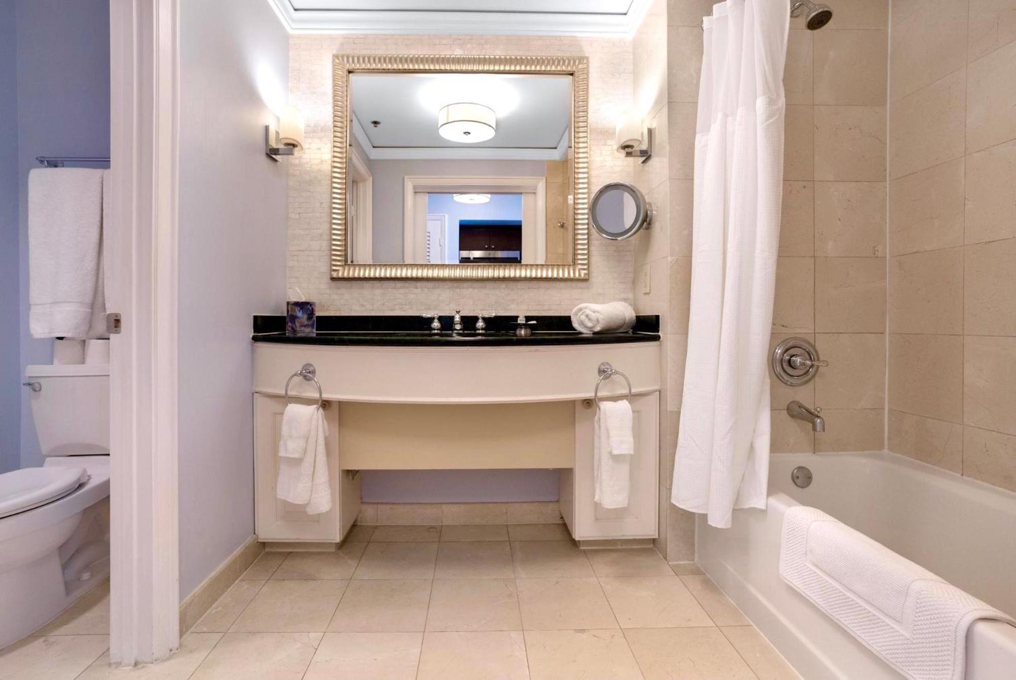 Holiday home The Palms, Ocean View Located At Ritz Carlton - Key Biscayne Miami