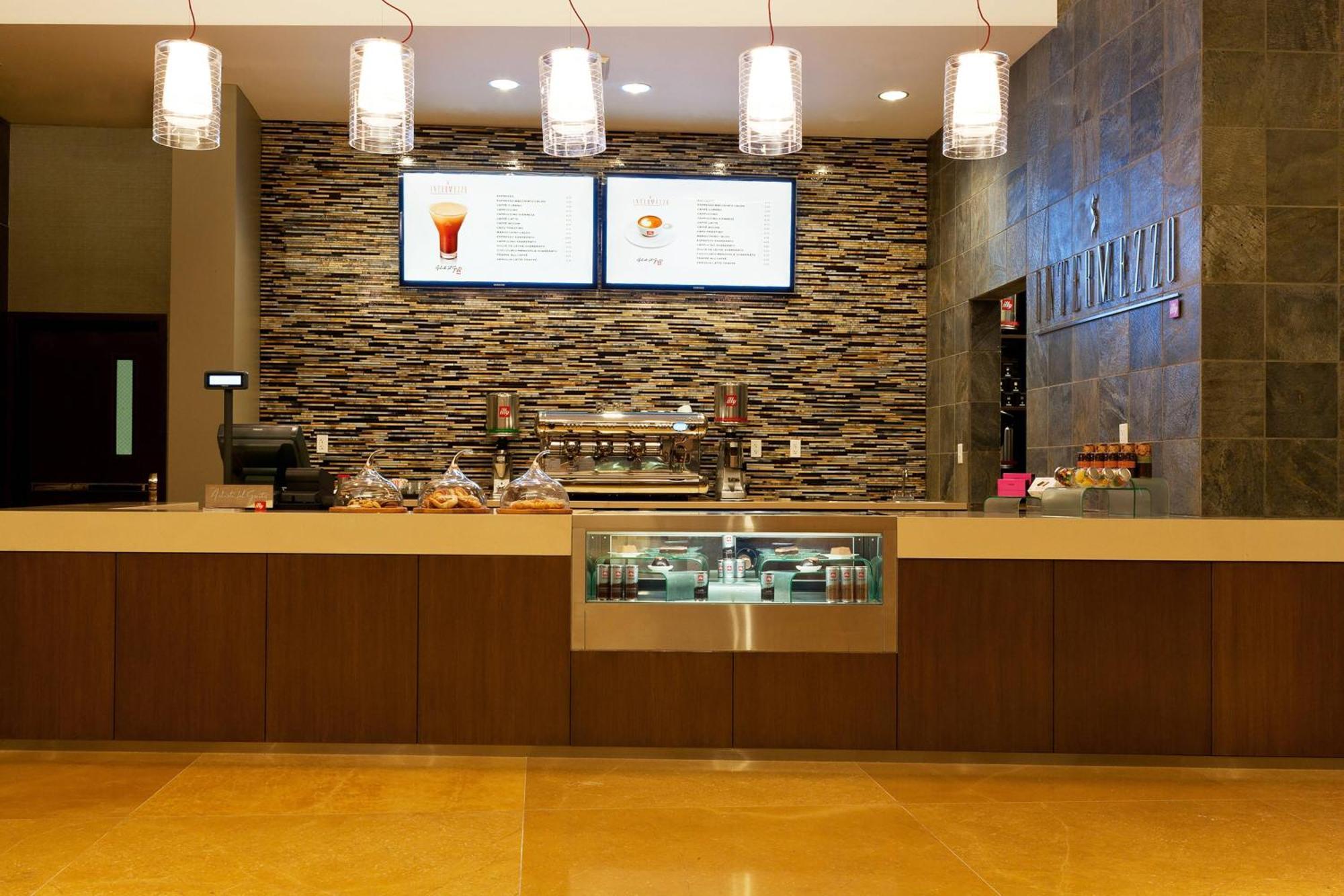 Jw Marriott Marquis 5*