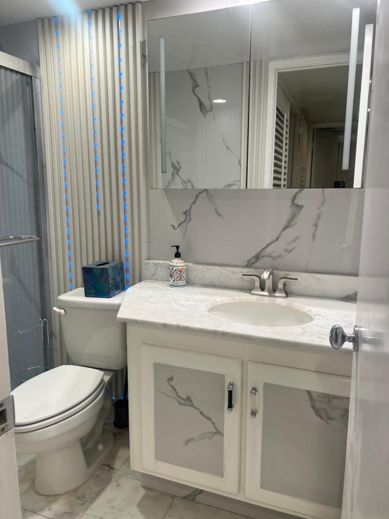 Edgewater Homestay