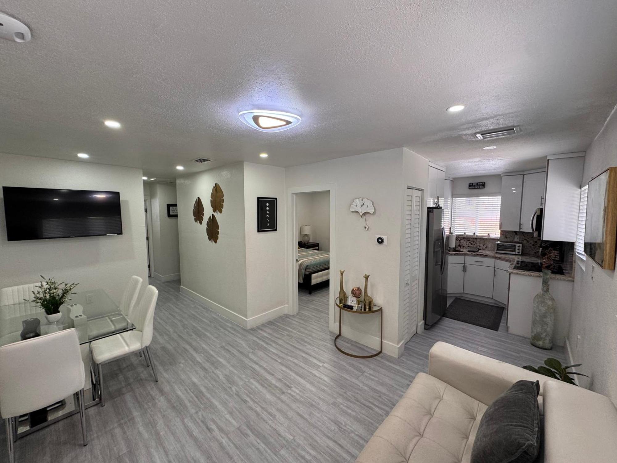Apartamento Stylish 2 Bedrooms By Airport