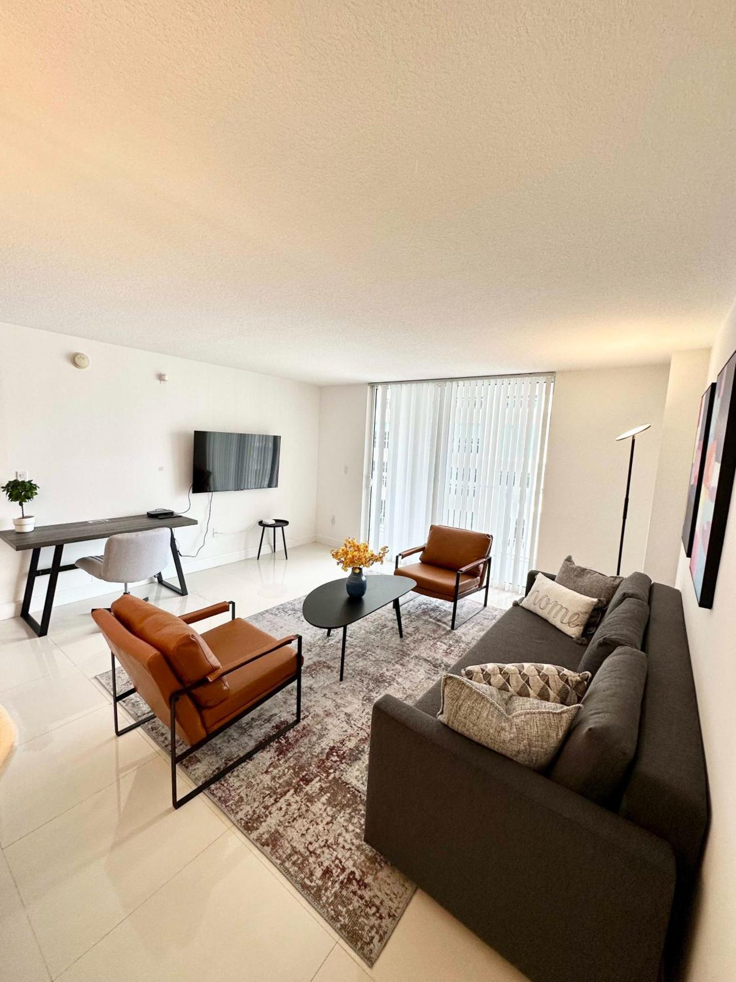 Apartamento 36th Floor Brickell Bay View 1br 2 Queens And Sofa Bed